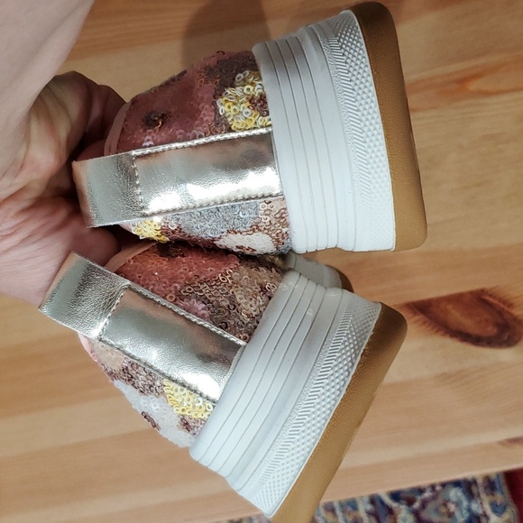 Sequin Sneakers - Picture 12 of 16